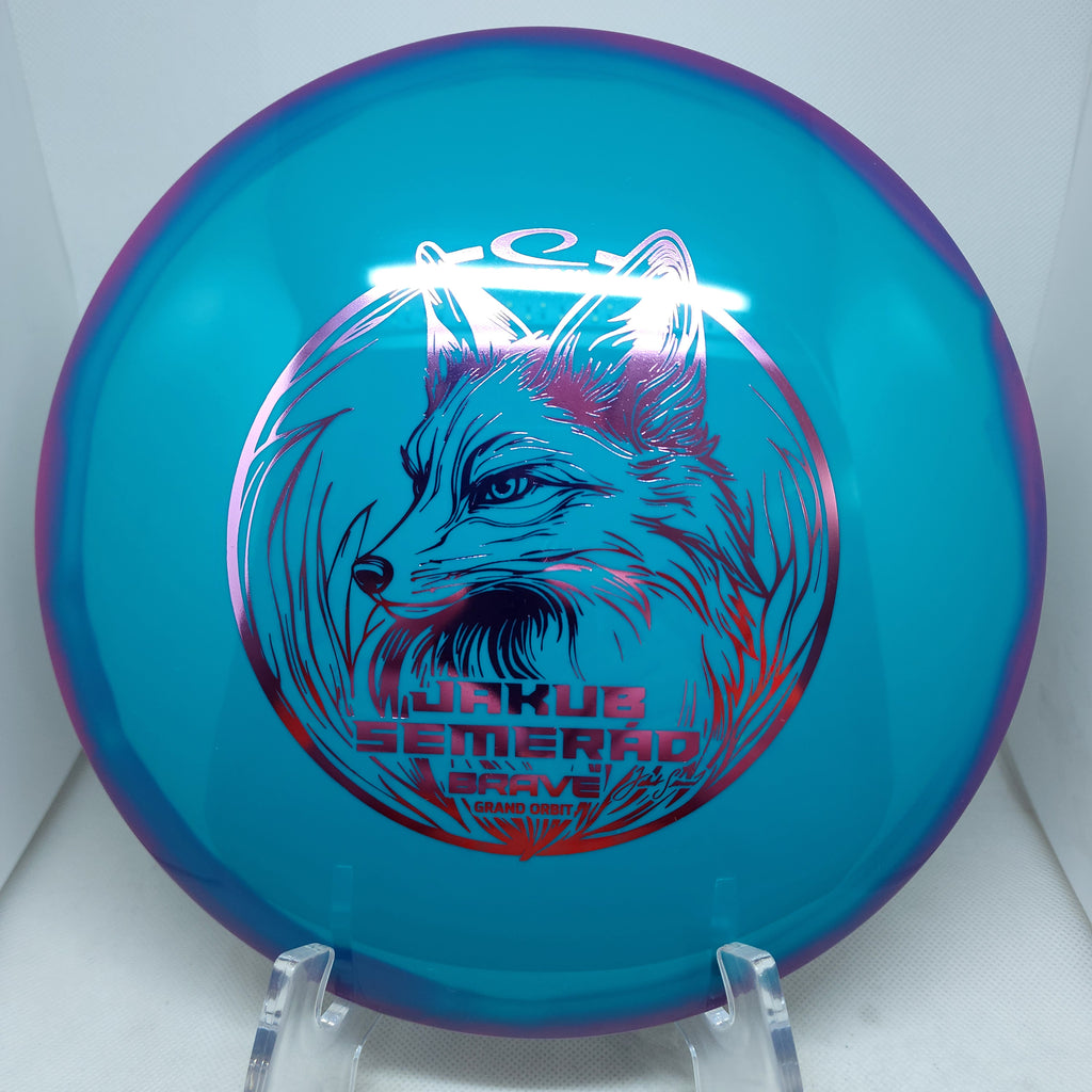 Brave (Royal Grand Orbit Plastic) Jakub Semerad Team Series 2025